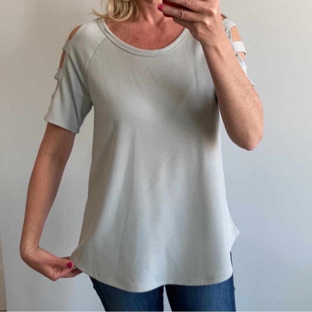 Seafoam Color, Cold Shoulder Top - Picture 4 of 6